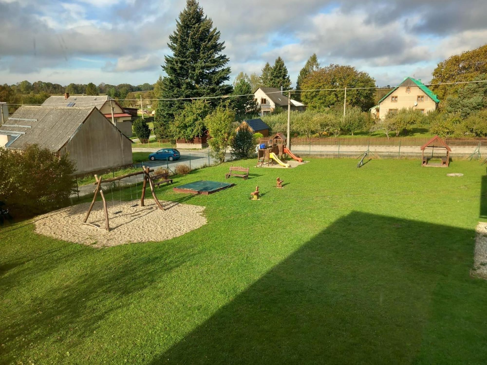 Apartmany Dalov Šternberk Buitenkant foto